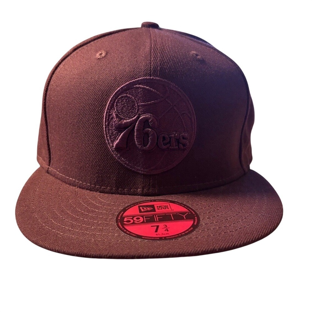 New Era 59FIFTY Philadelphia 76ers Fitted Hat Maroon Tonal Size 7 3/4 NBA Cap